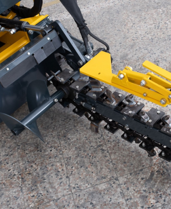 ZANJADORA AUTOPROPULSADA GARBIN MAK60