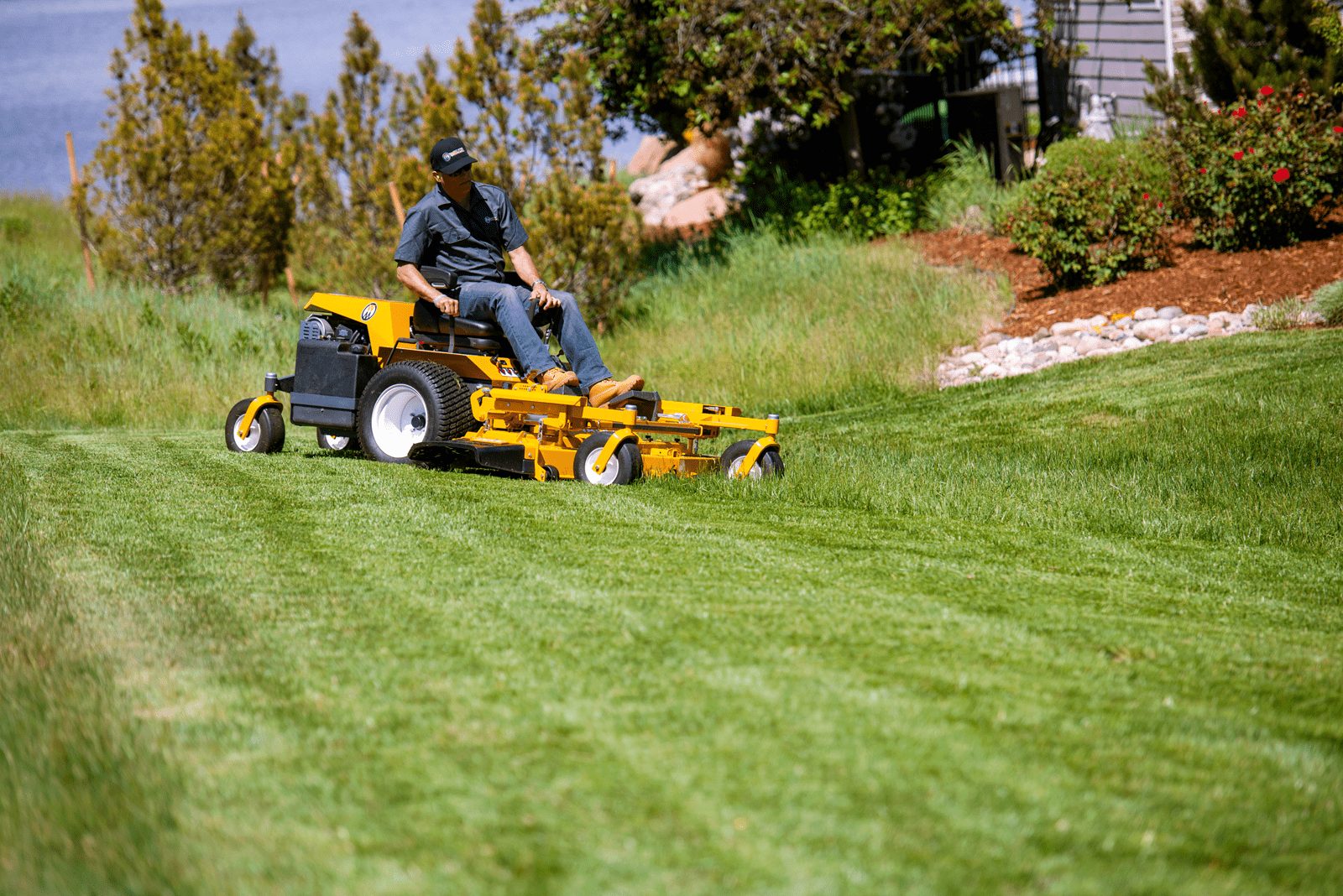 Segadora Autoportante de radio cero Walker modelo H27i - Imagen 7